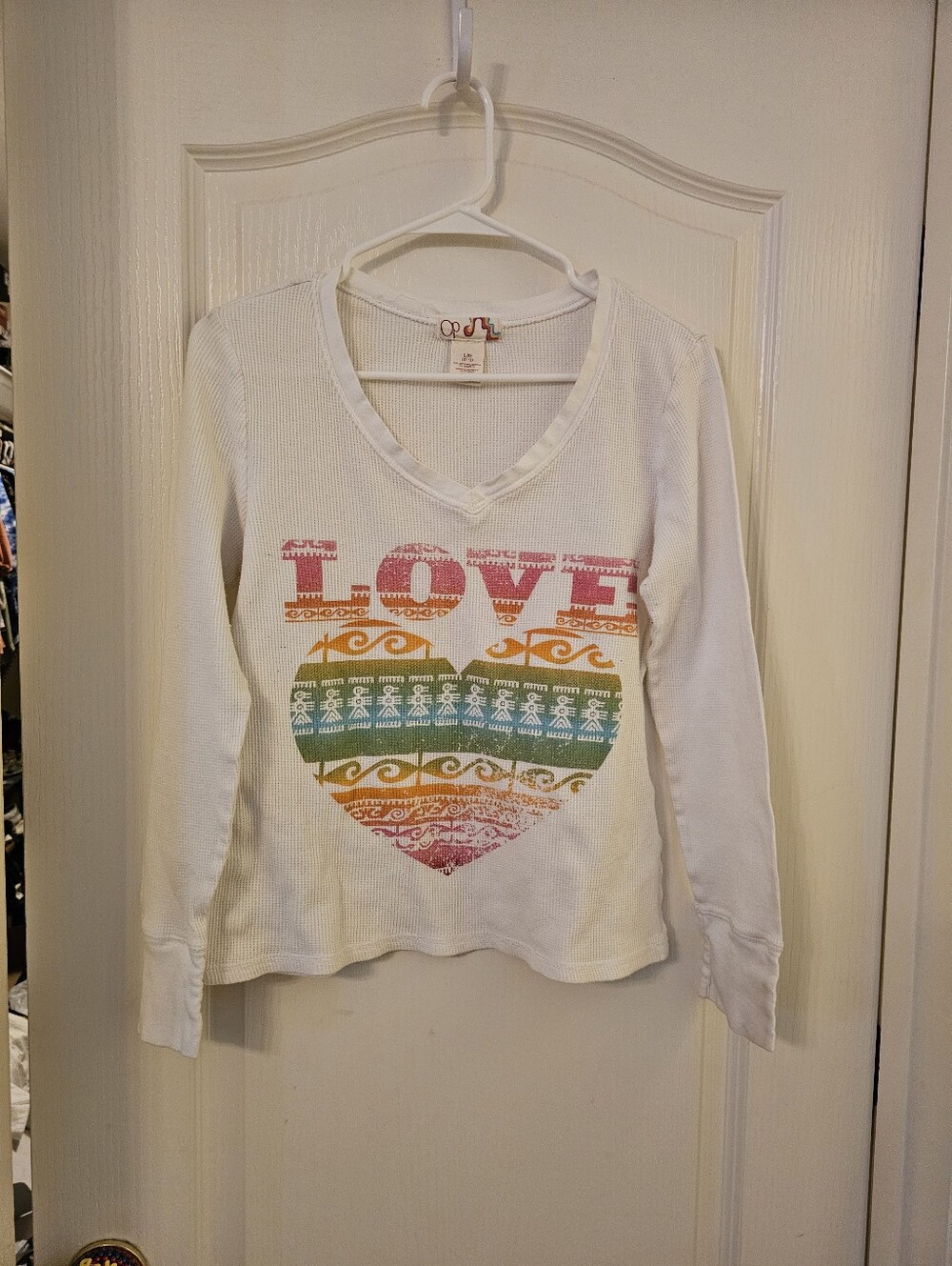 Vintage Op Juniors White Long-Sleeve Thermal Top with Rainbow 'LOVE' Heart